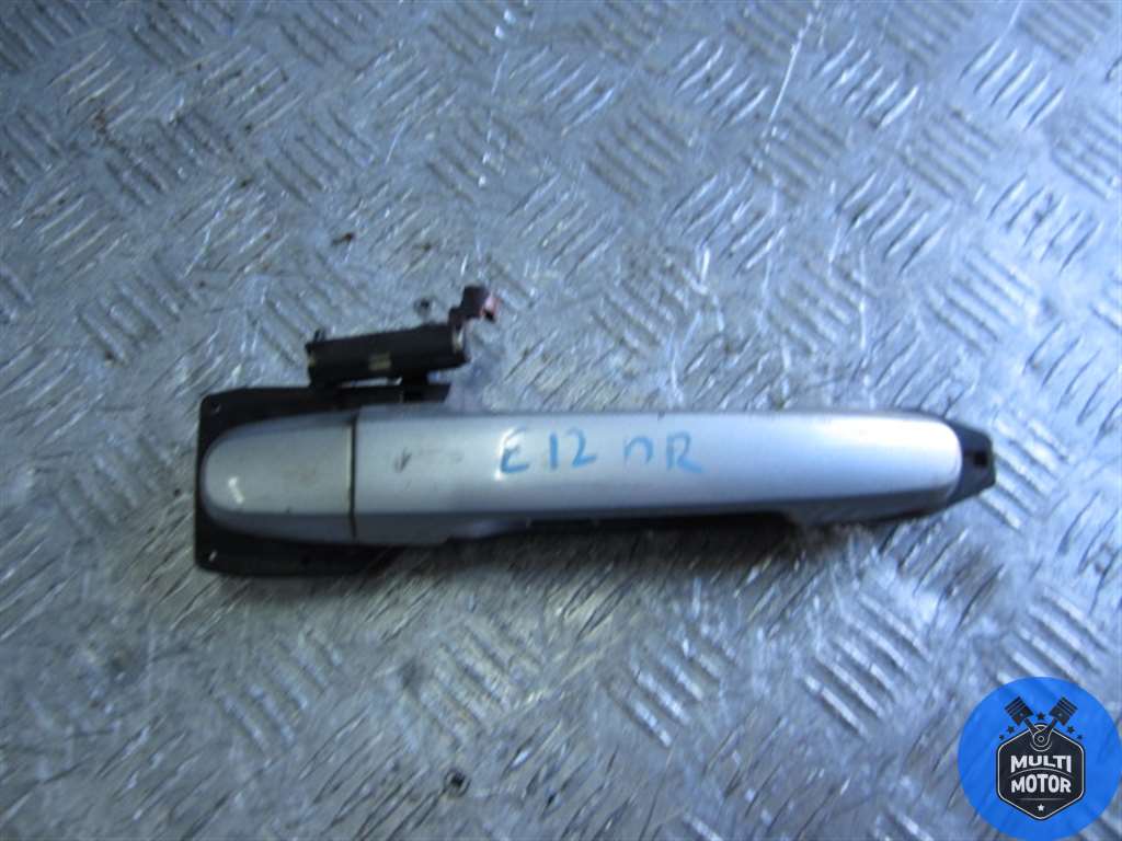 Ручка наружная передняя правая TOYOTA COROLLA E12 (2001 - 2007 г.в.)