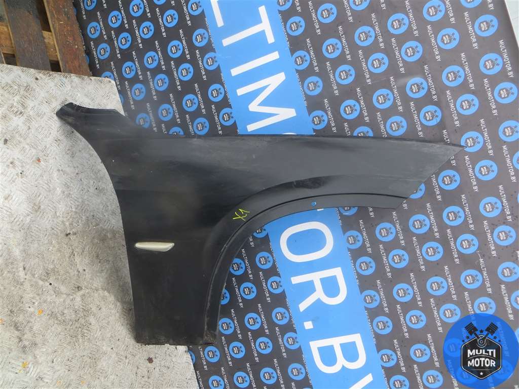 Крыло переднее правое BMW X1 E84 (2009-2015)