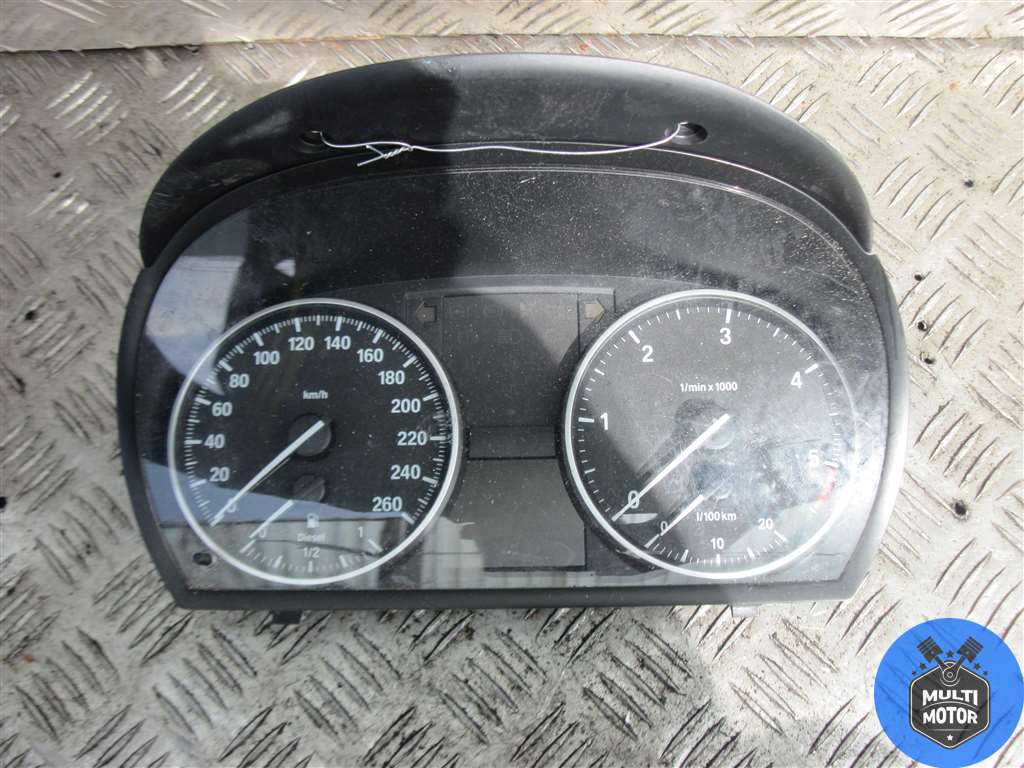 Щиток приборов (приборная панель) BMW 3 (E90 ) (2005-2013)
