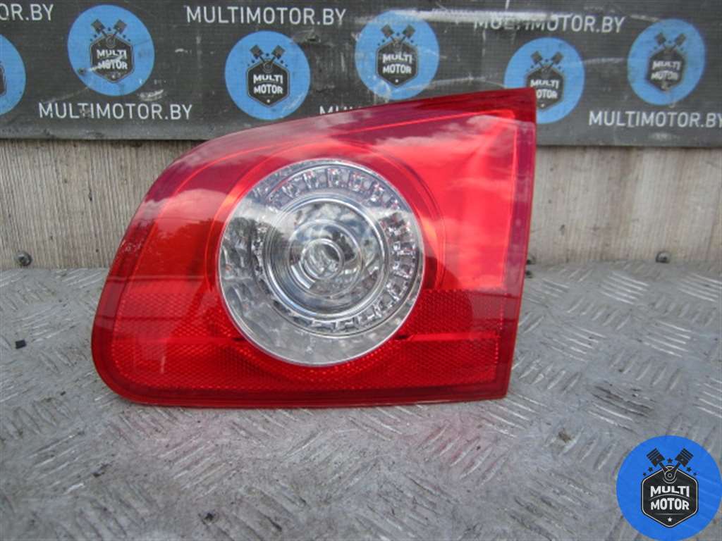 Фонарь крышки багажника правый Volkswagen PASSAT (B6) (2005-2010)