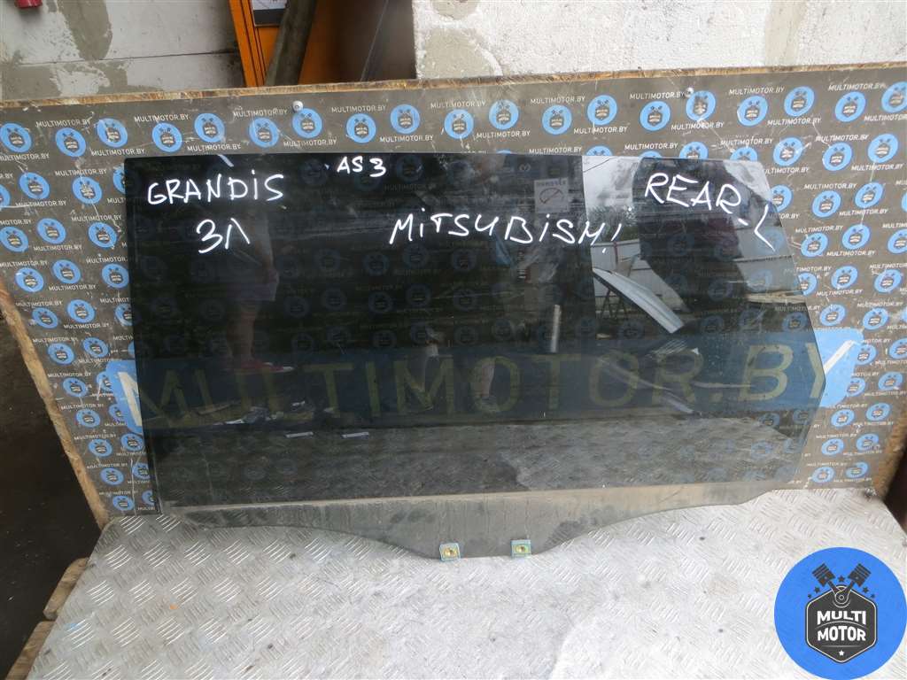 Стекло двери задней левой MITSUBISHI GRANDIS (2003-2011)
