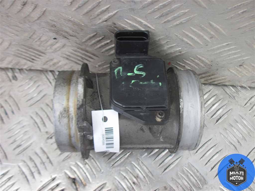 Расходомер воздуха Volkswagen PASSAT (B5) (1996-2005)