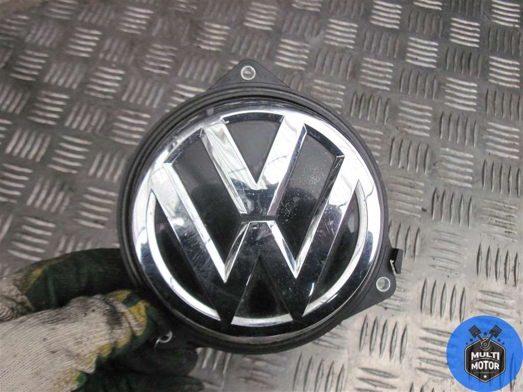 Кнопка открытия багажника Volkswagen GOLF 7 (2012 - 2017)