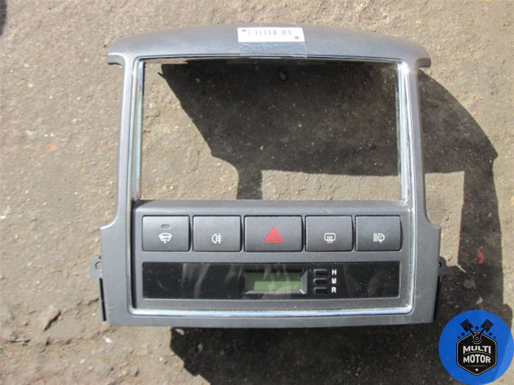 Кнопка аварийной сигнализации KIA SORENTO I (2002-2010)